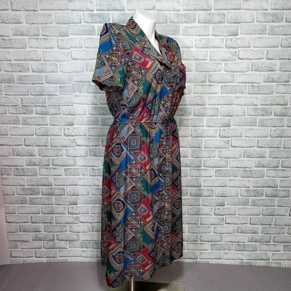 Vintage 80s Leslie Fay 12 Geo Abstract Button Front Shirt Midi Dress - Picture 6 of 10